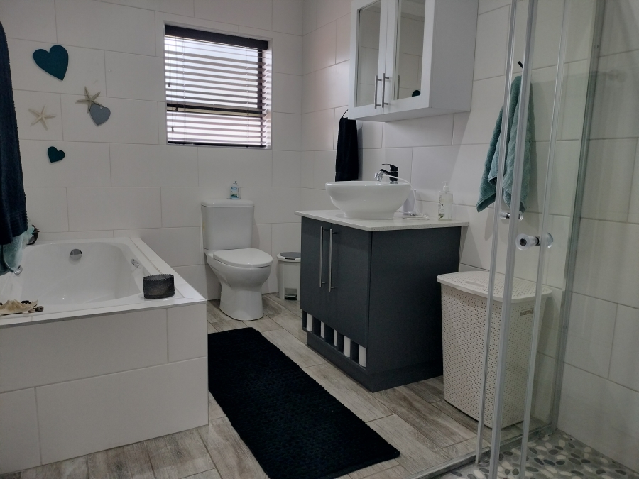 3 Bedroom Property for Sale in Tergniet Western Cape
